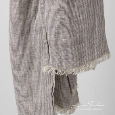 MEINO Shawl greyish 12 Greyish linen shawl with fringes