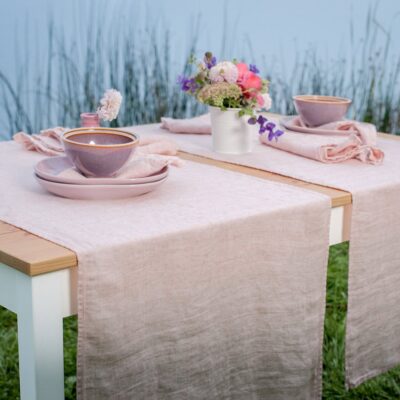 BONA Table runner pink 3 Pink linen table runner
