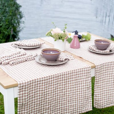 VICHY Table runner brownish 3 Checked brown linen table runner