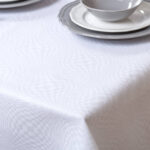 COSMOS Tablecloth optical white