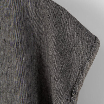 Washed linen fabric in natural and black 5 Linen fabric in natural and black, fabric edge