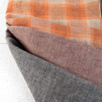 Linen Fabric Cuts, Set No. 769 7 Linen Fabric Cuts, Set No. 769