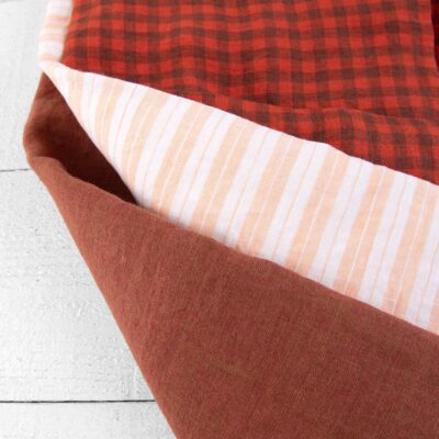 Linen Fabric Cuts, Set No. 782 7 Linen Fabric Cuts, Set No. 782
