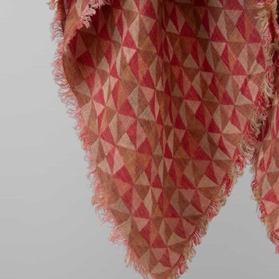 Brown-red linen scarf with fringe