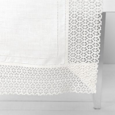 VEILA Table runner white