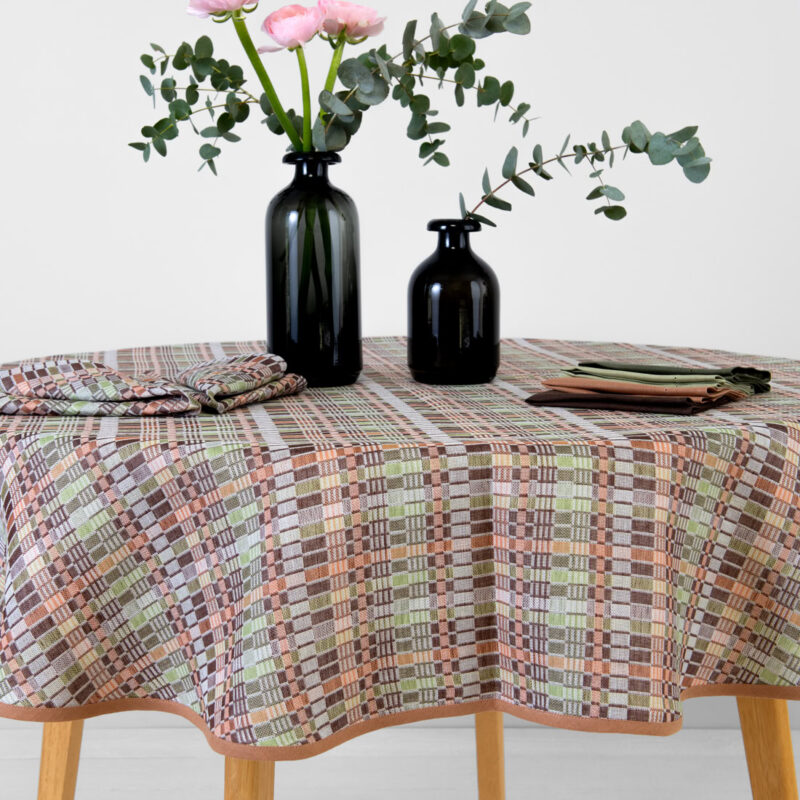 VIOLA Tablecloth round/oval brown green 8 VIOLA Tablecloth round/oval brown green