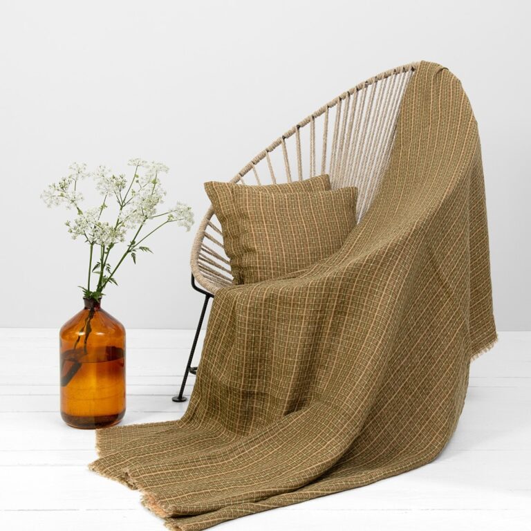 Linen blanket moss green checks